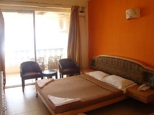 Calangute Residency Annexe Hotel บากา ภายนอก รูปภาพ